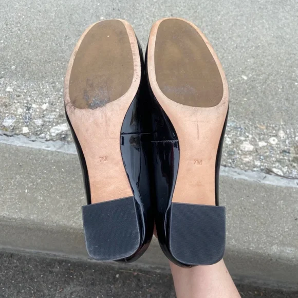 TORY BURCH GIGI FLATS BLACK PATENT LEATHER SHOES LOAFERS SZ 7